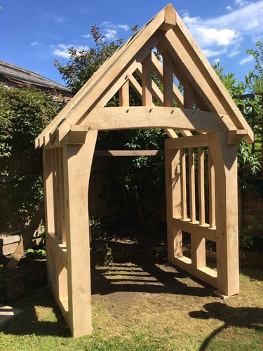 Handcrafted curved oak frame - handcrafted,